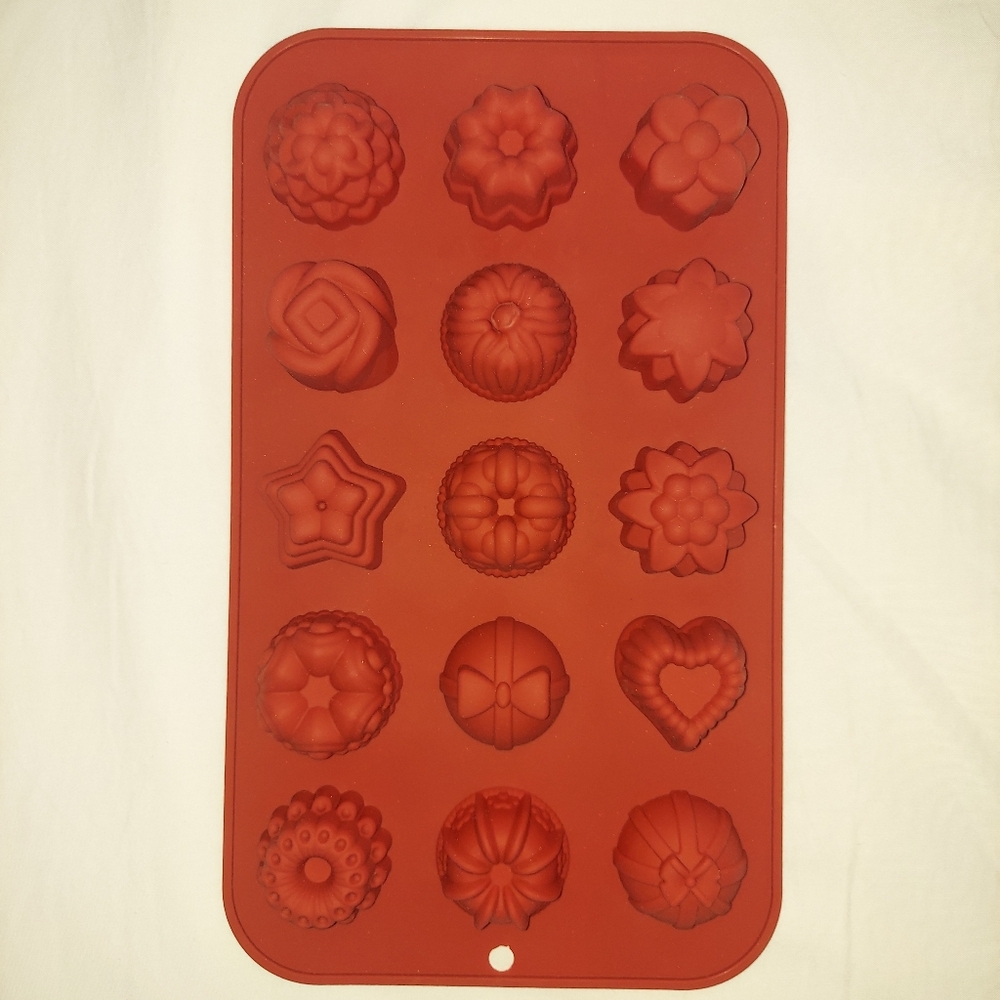 Premium 24-Piece Silicone Chocolate Mold Set: Elevate Your Confections!